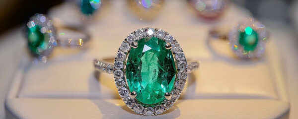 Comment choisir une bague émeraude